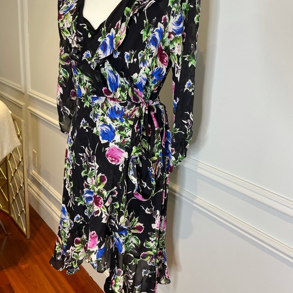 Milly NWT 6 Silk floral wrap dress with slip - Picture 3 of 14
